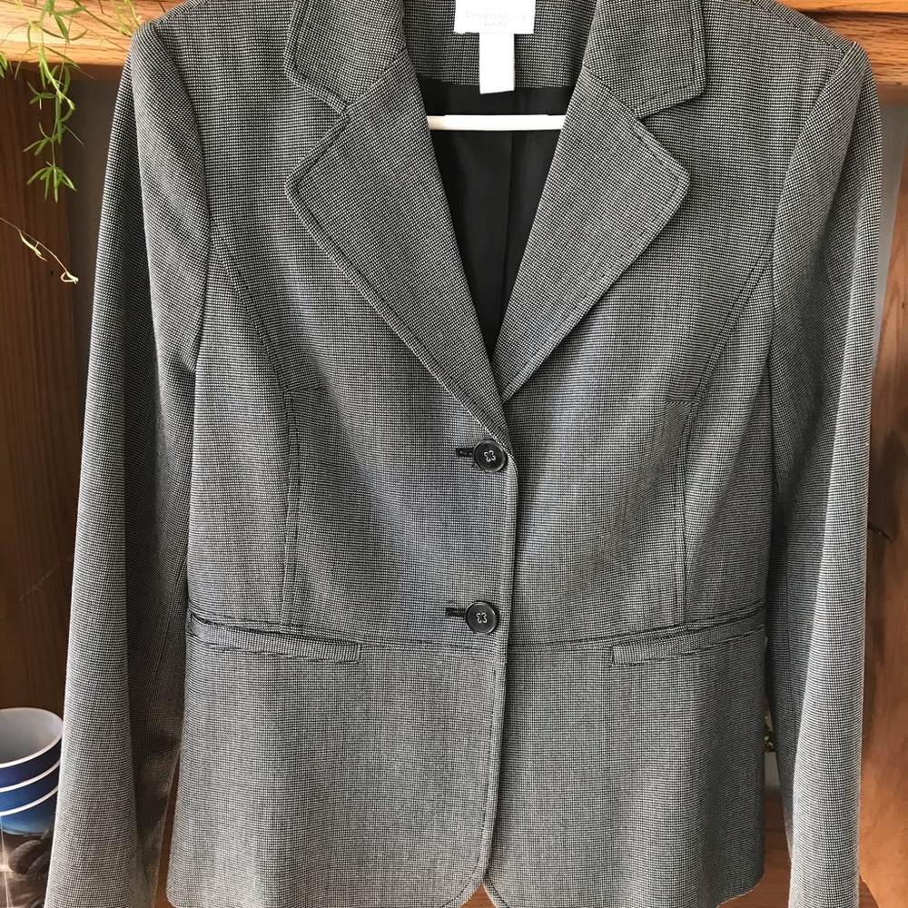 Suit jacket for all occasions